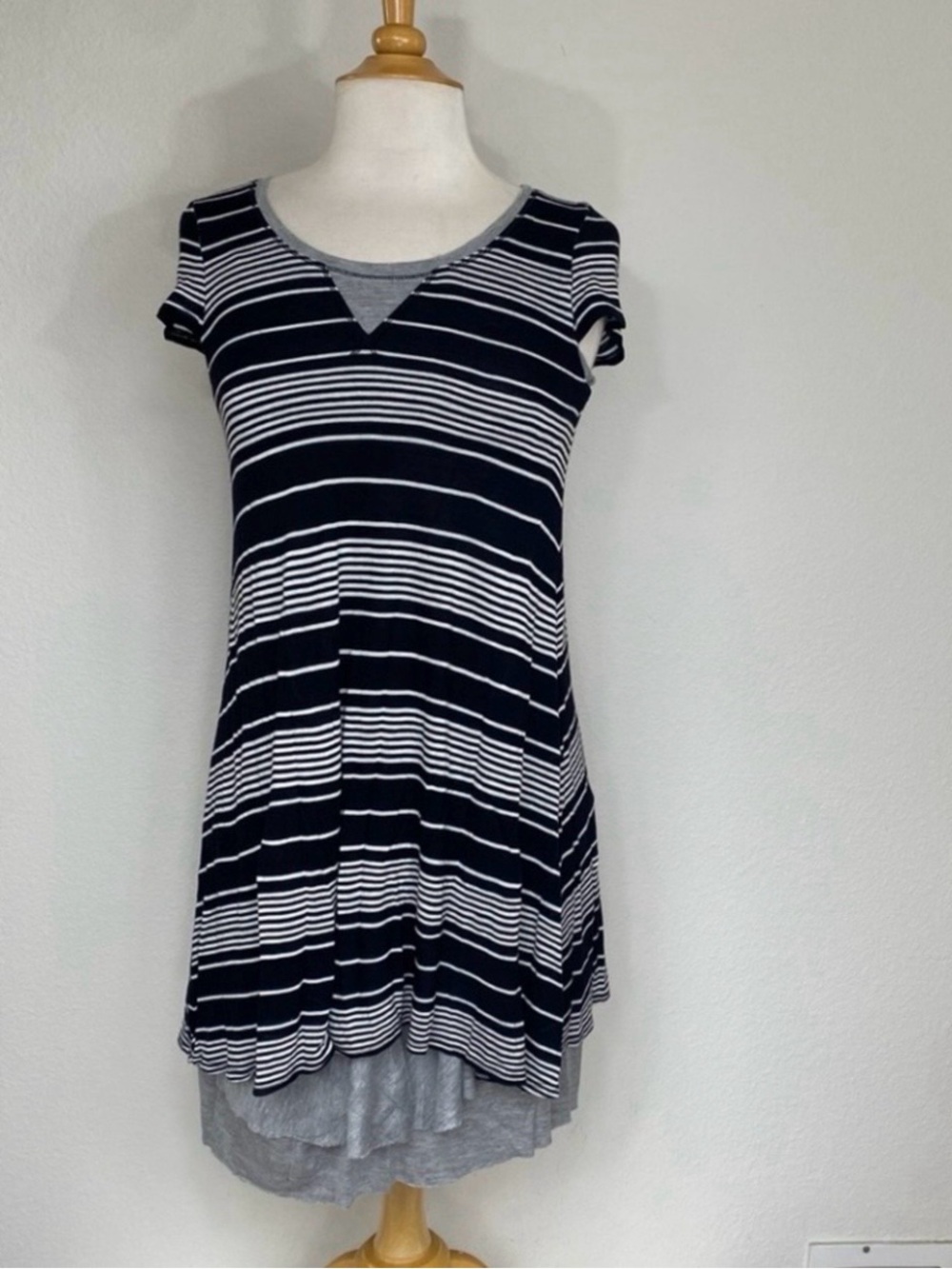 Kensie Juniors Black Gray White Multi Stripe Layered Stretch Dress Size Small